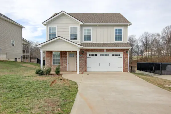 4010 Fort Sumter Dr, Clarksville, TN 37042