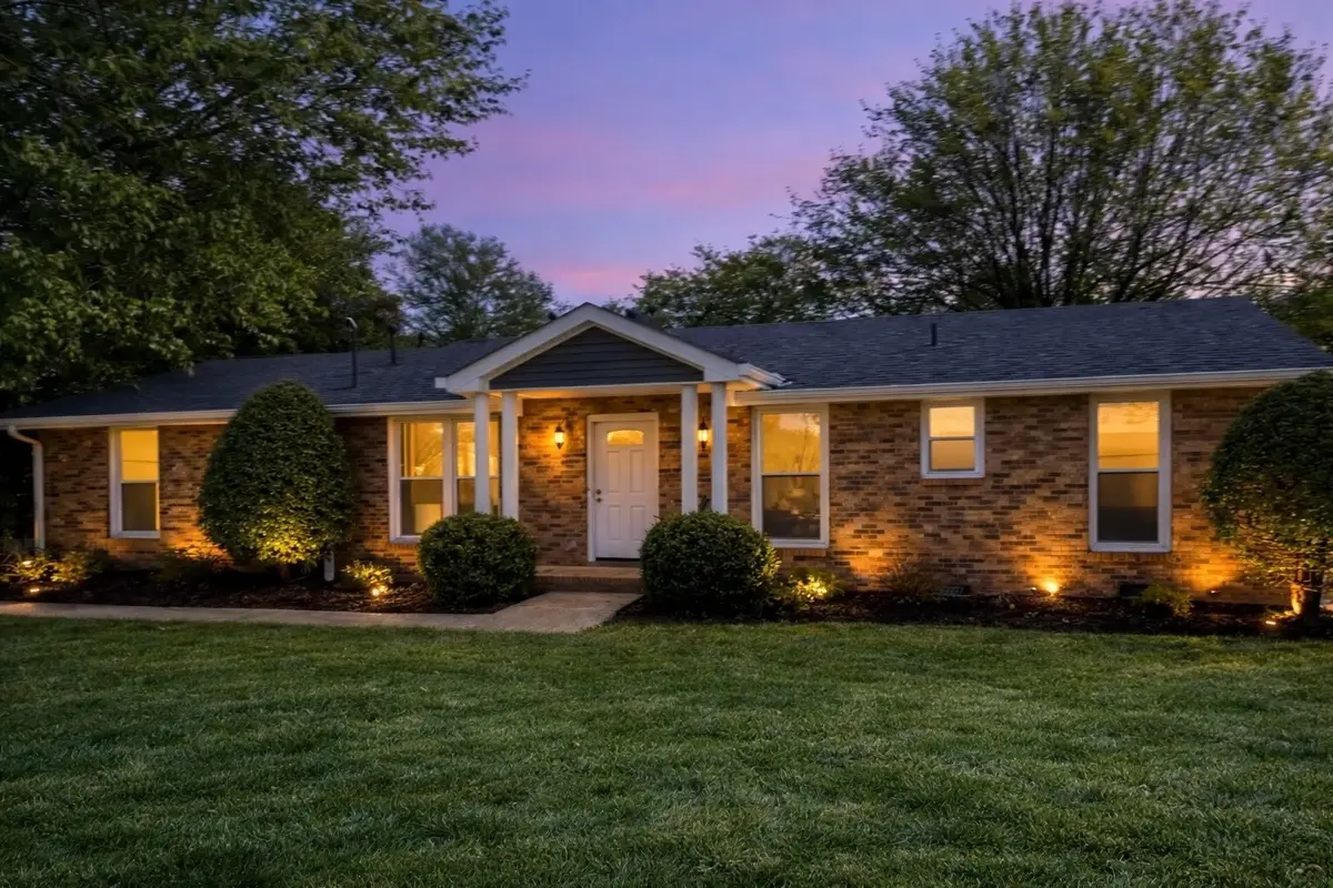 135 Dana Dr, Hendersonville, TN 37075 - Image #1