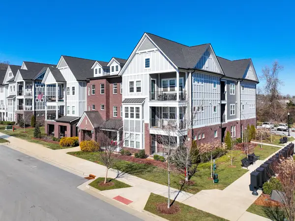 700 Vintage Green Ln #102, Franklin, TN 37064