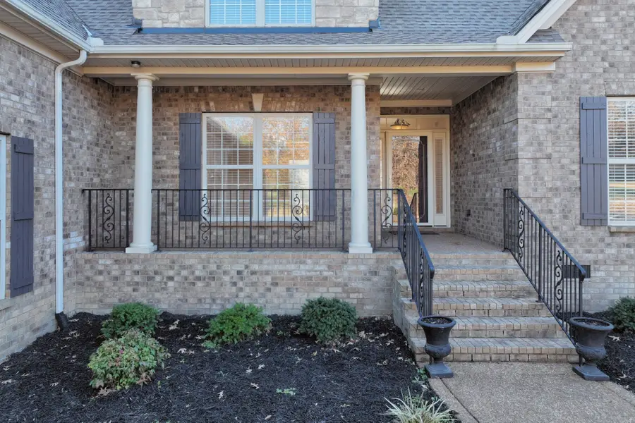 1056 Island Brook Dr, Hendersonville, TN 37075 - Image #3