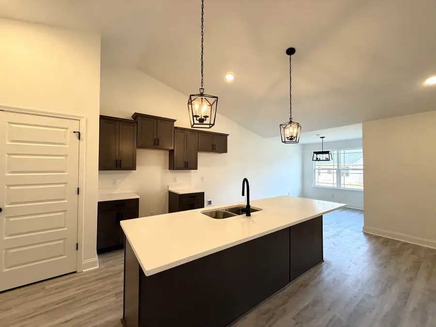 2102 Melanie Dr, Springfield, TN 37172 - #2