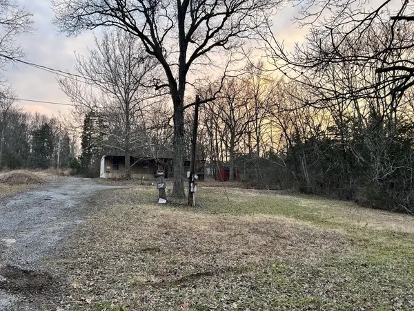 584 Old Nashville Hwy, La Vergne, TN 37086