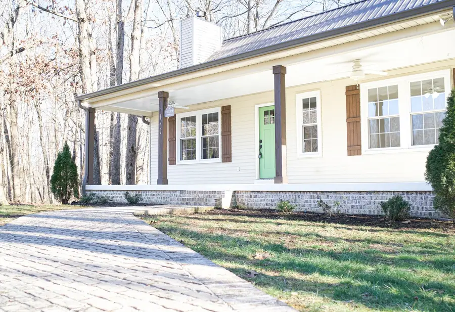 1007 Wood Ln, Greenbrier, TN 37073 - #2