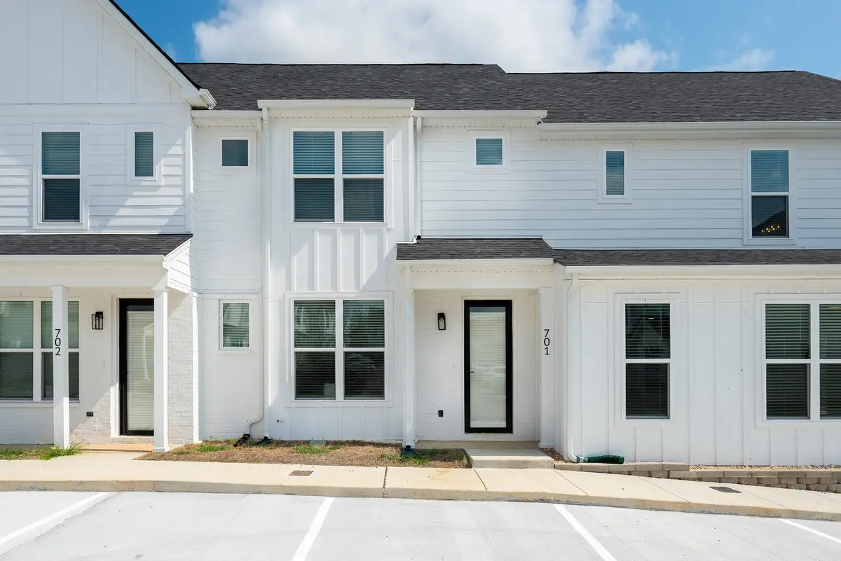 701 Laura Ward Pl, Lebanon, TN 37087 - Image #1