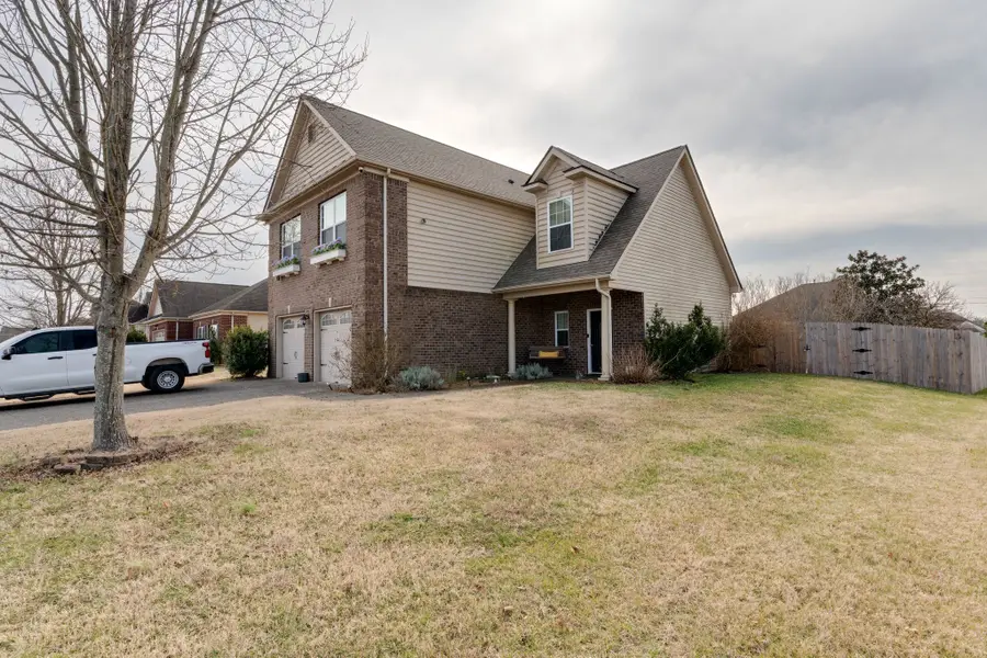 537 Callie Ave, Gallatin, TN 37066 - #2