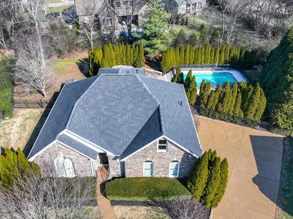 1812 Kara Ct, Spring Hill, TN 37174