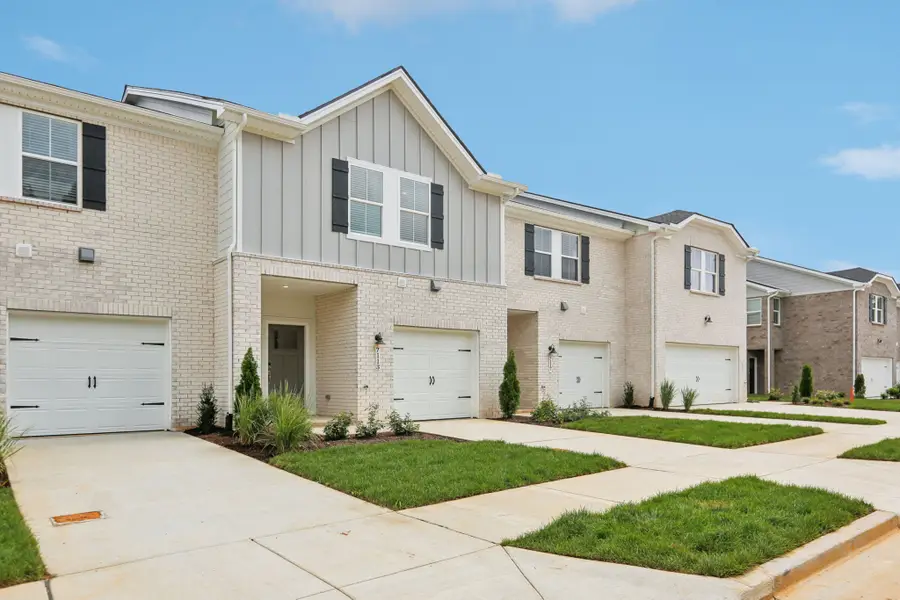 7142 Cedarcrest Ln, Fairview, TN 37062 - #2