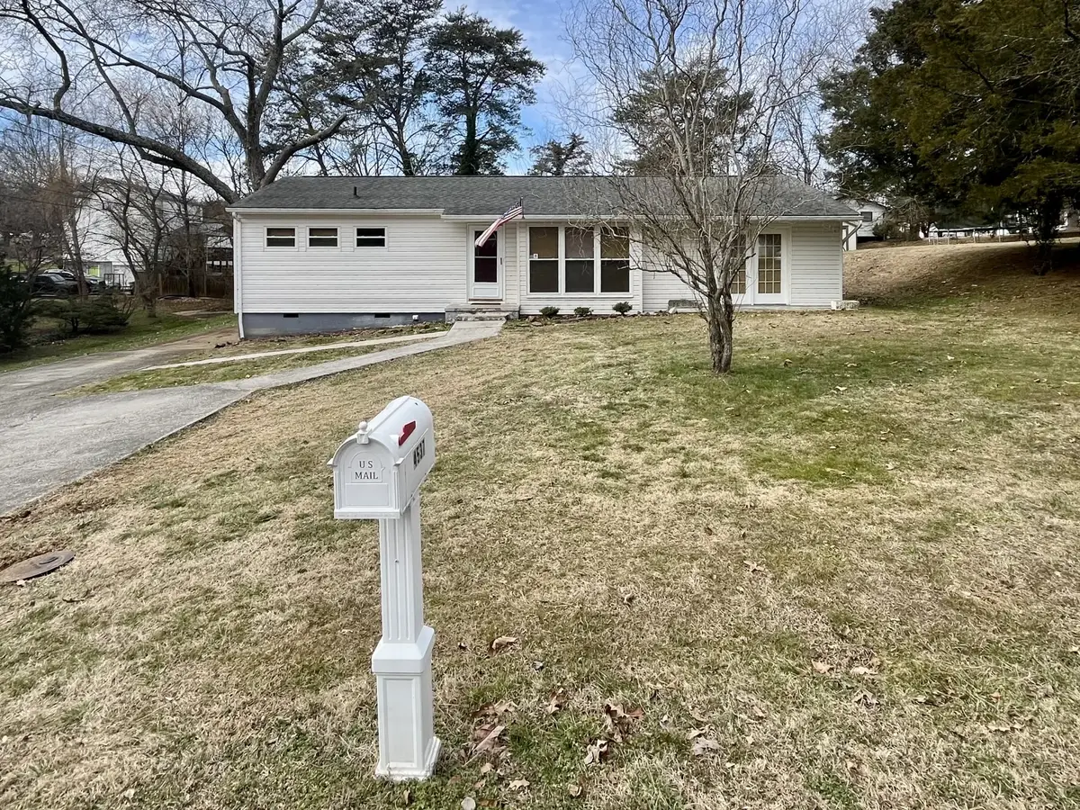 4537 N Wahli Dr, Knoxville, TN 37918 - #1