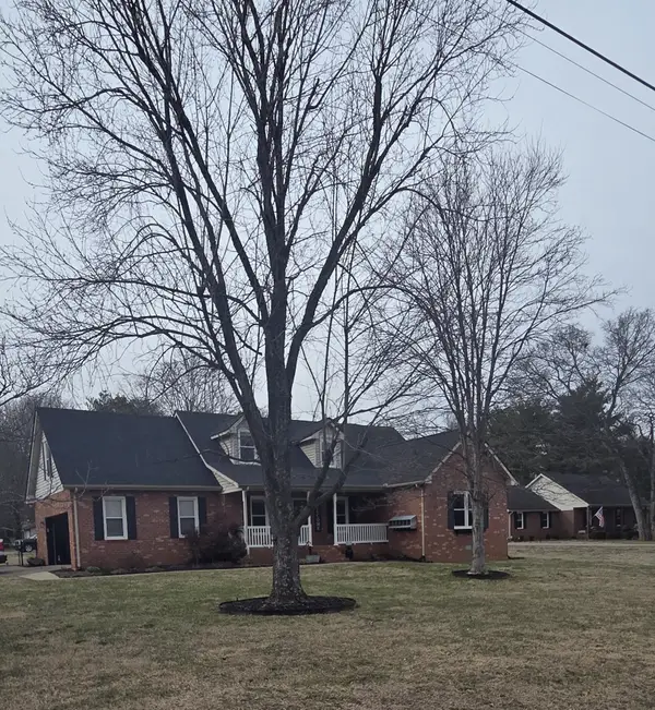 1976 Orchard Park Dr, Murfreesboro, TN 37128