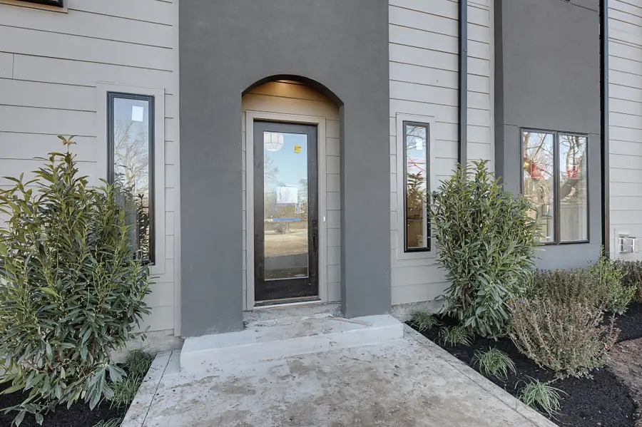 726 Newhall Dr, Nashville, TN 37206 - #2