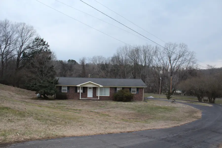 208 Pulley St, Erin, TN 37061 - #3