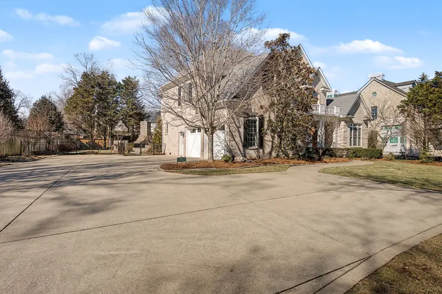 217 Page Rd, Nashville, TN 37205 - #3