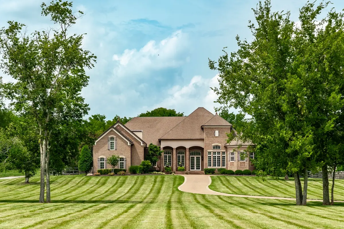 2436 Long Hollow Pike, Hendersonville, TN 37075 - #1