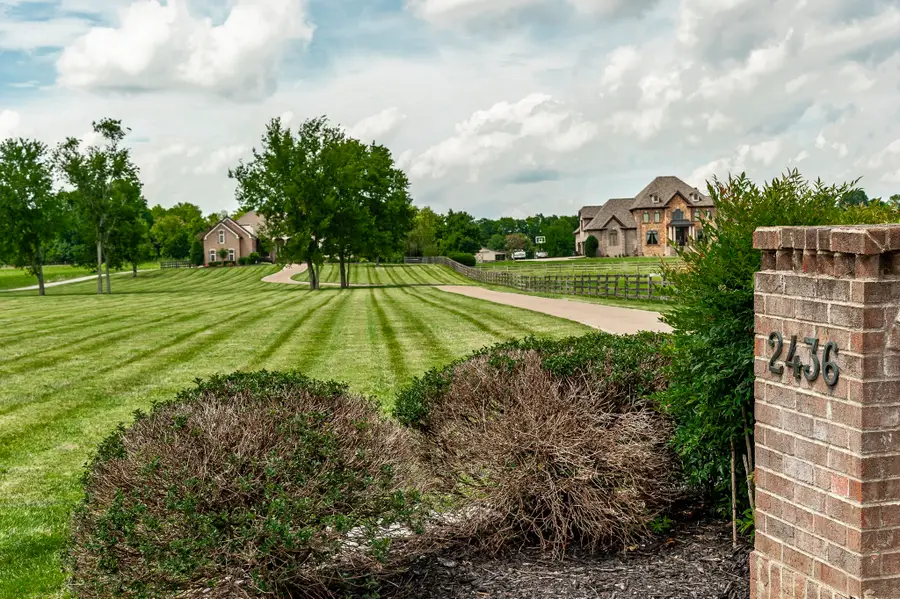 2436 Long Hollow Pike, Hendersonville, TN 37075 - #3