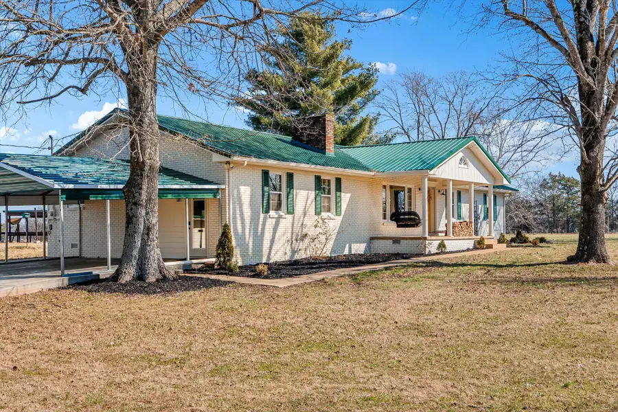 912 Old Columbia Rd, Unionville, TN 37180 - #2