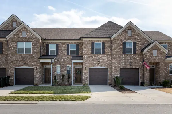 339 Cheval Dr, Gallatin, TN 37066