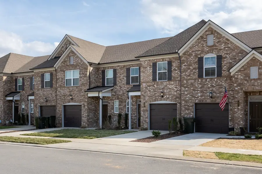 339 Cheval Dr, Gallatin, TN 37066 - #3