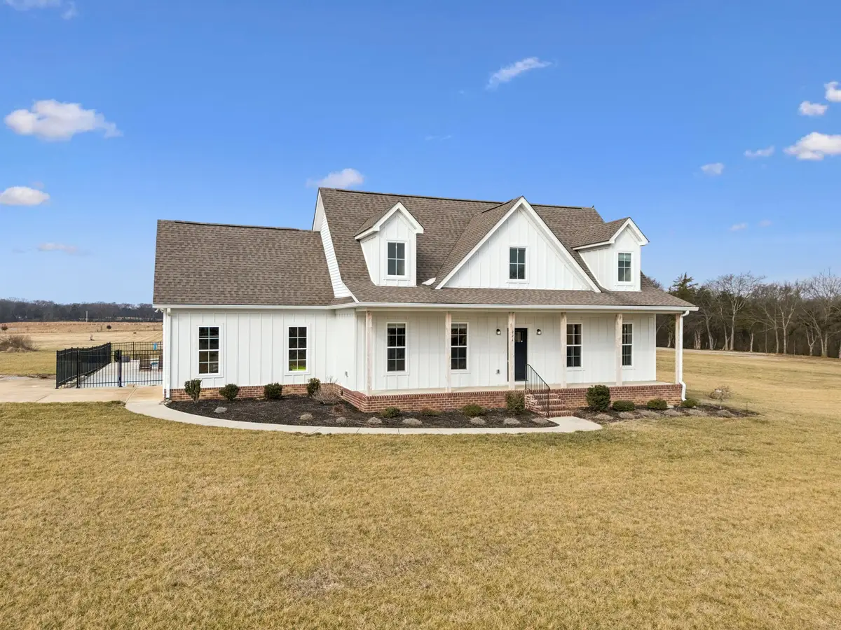 221 Jack Pickle Rd, Lewisburg, TN 37091 - #1