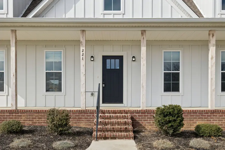 221 Jack Pickle Rd, Lewisburg, TN 37091 - #3