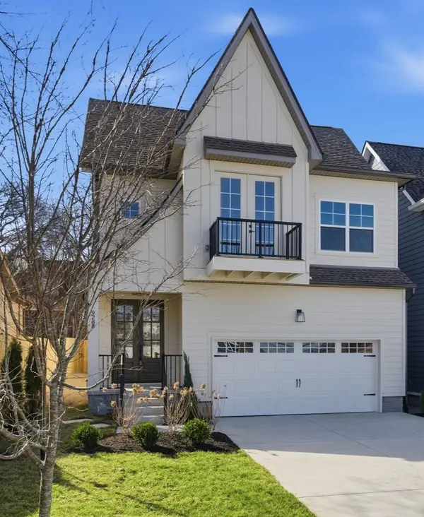 928 Delmas Ave #B, Nashville, TN 37216