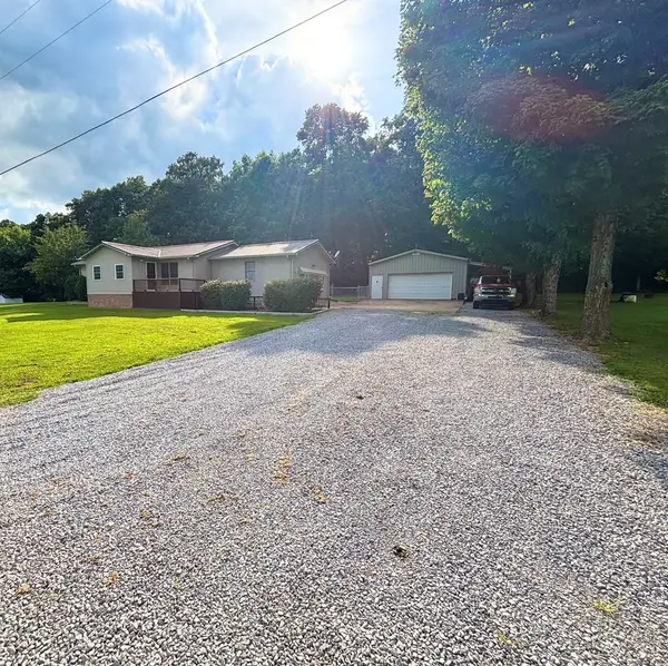 258 Barkley Cir, Cadiz, KY 42211