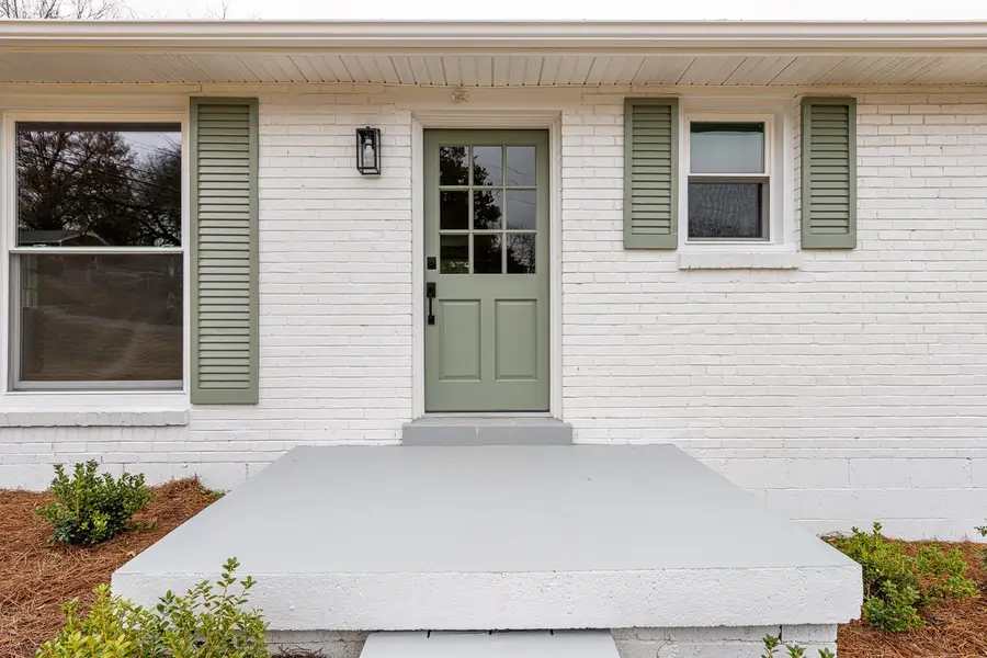 2511 Woodberry Dr, Nashville, TN 37214 - #2