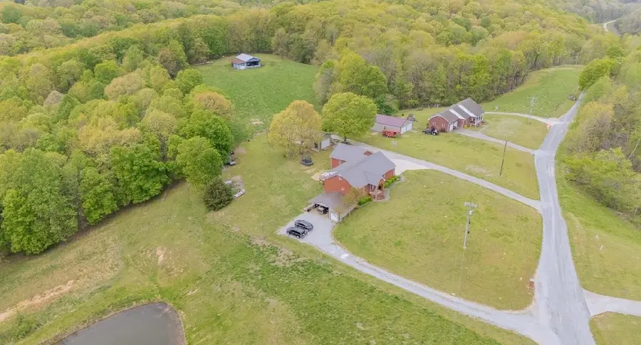 430 N Trojan Blvd, Collinwood, TN 38450 - #3