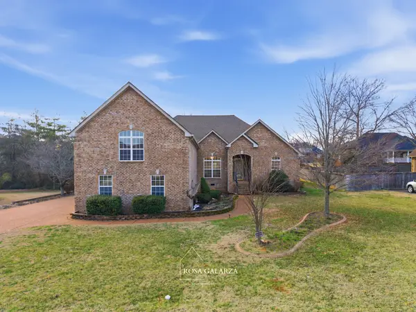 8023 Vineyard Ln, La Vergne, TN 37086