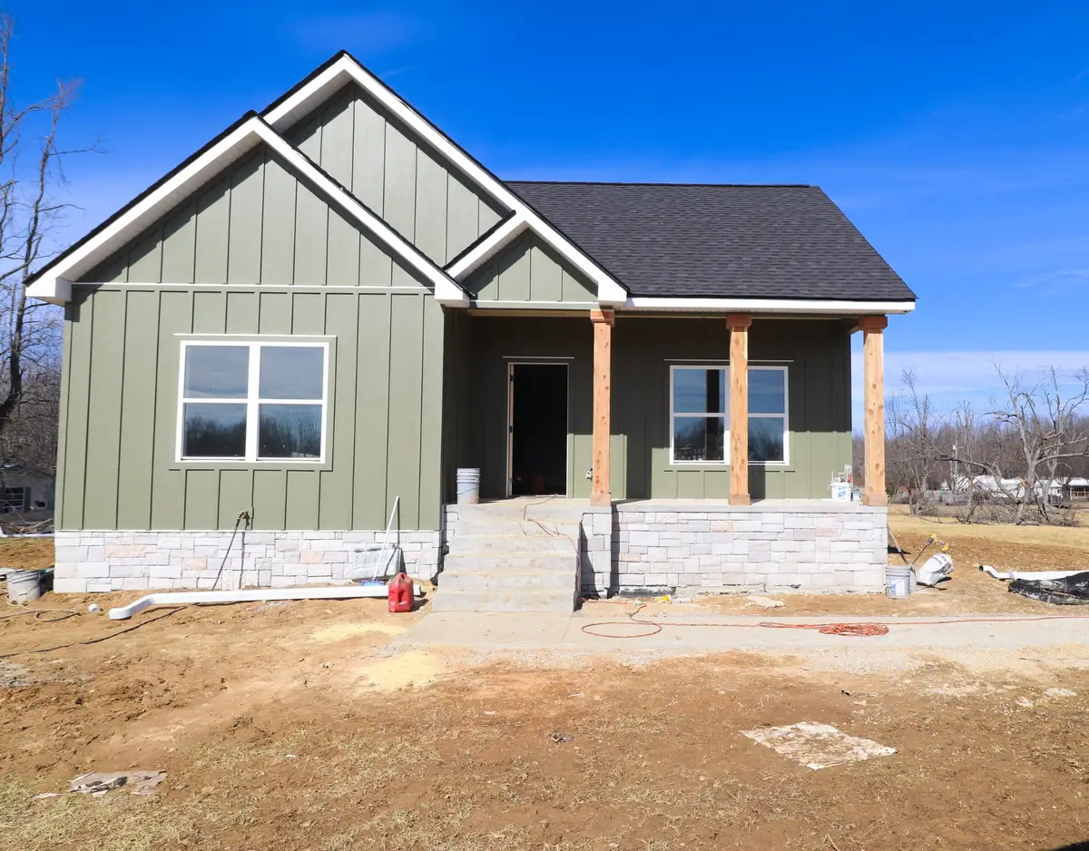 181 Rock House Hollow Rd, Bethpage, TN 37022 - #1