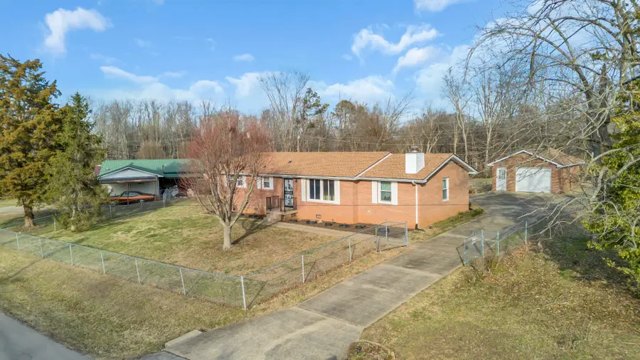 579 Magnolia Dr, Clarksville, TN 37042 - #2