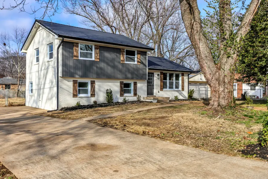 115 James Dr, Clarksville, TN 37042 - #2