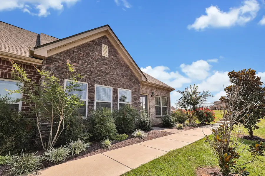 3207 Livermore Ln, Murfreesboro, TN 37130 - #3