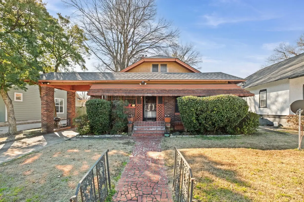 985 Forrest Ave, Memphis, TN 38105 - #1