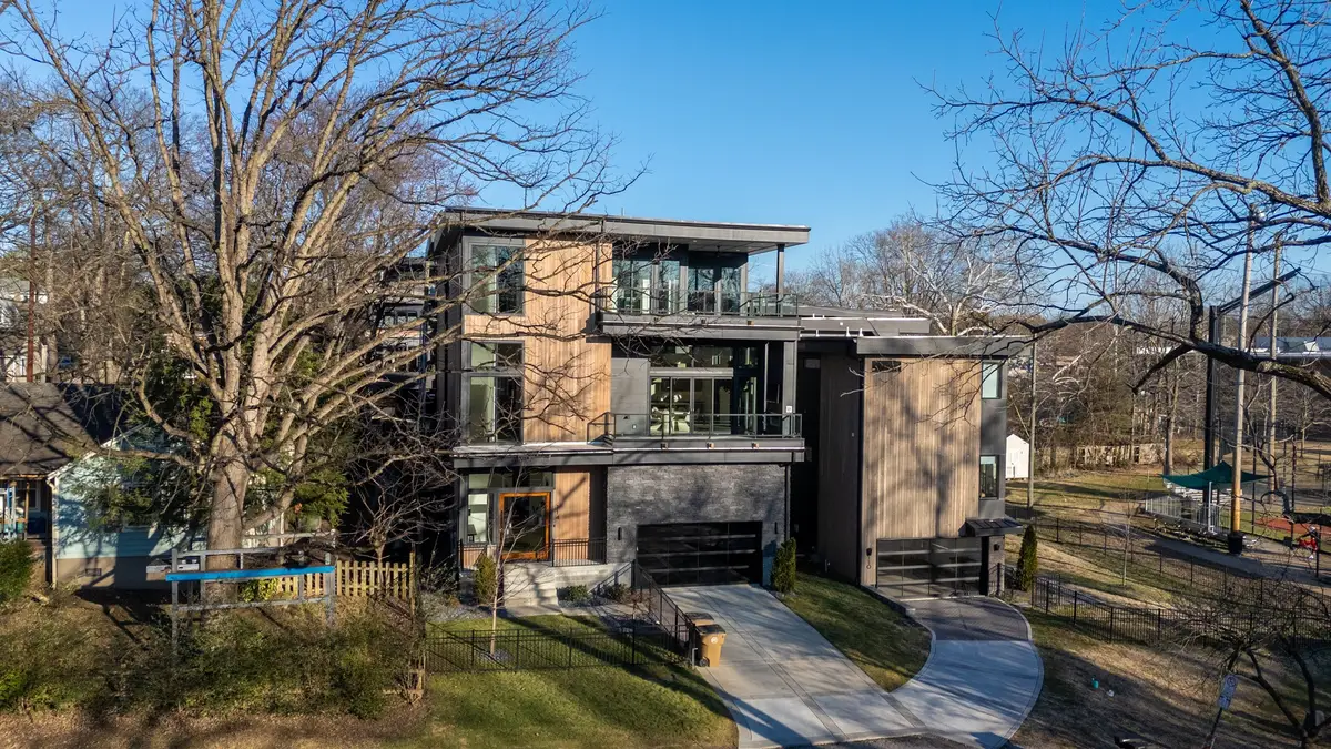 114 47th Ave N, Nashville, TN 37209 - #1