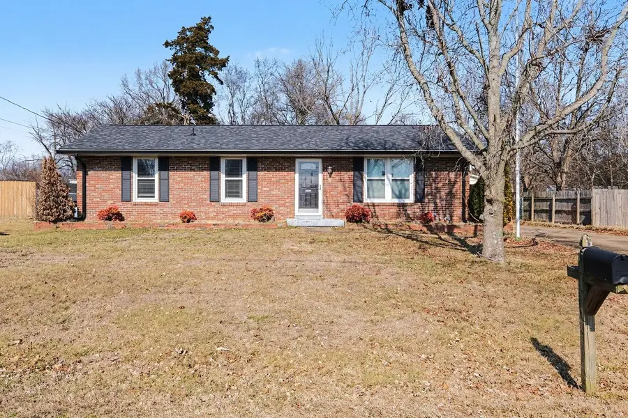 615 Rosa Dr, Lebanon, TN 37087 - #2