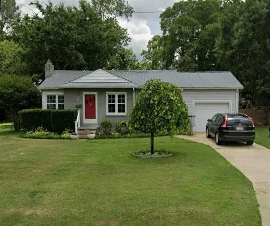 513 E Heights St, Lawrenceburg, TN 38464 - #1