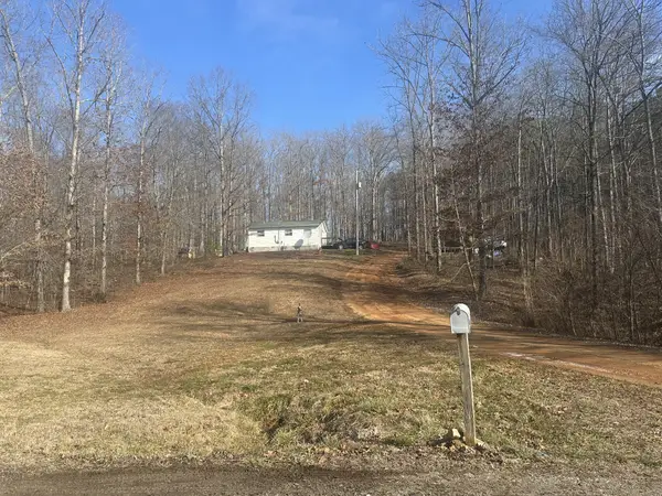 104 Clifton Rd, Lawrenceburg, TN 38464