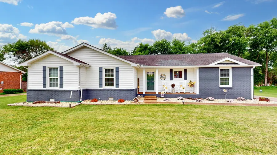 387 Caldwell Dr, Goodlettsville, TN 37072 - #2