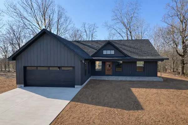 11694 West Green Hill Rd, Smithville, TN 37166