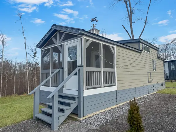 112 Pine Grove Ln, Dover, TN 37058