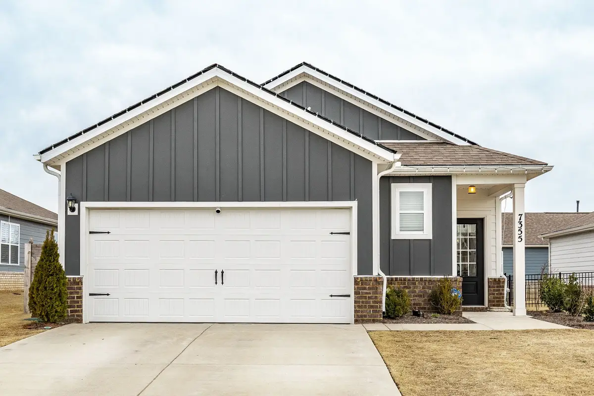 7355 Lang Ave, White House, TN 37188 - #1