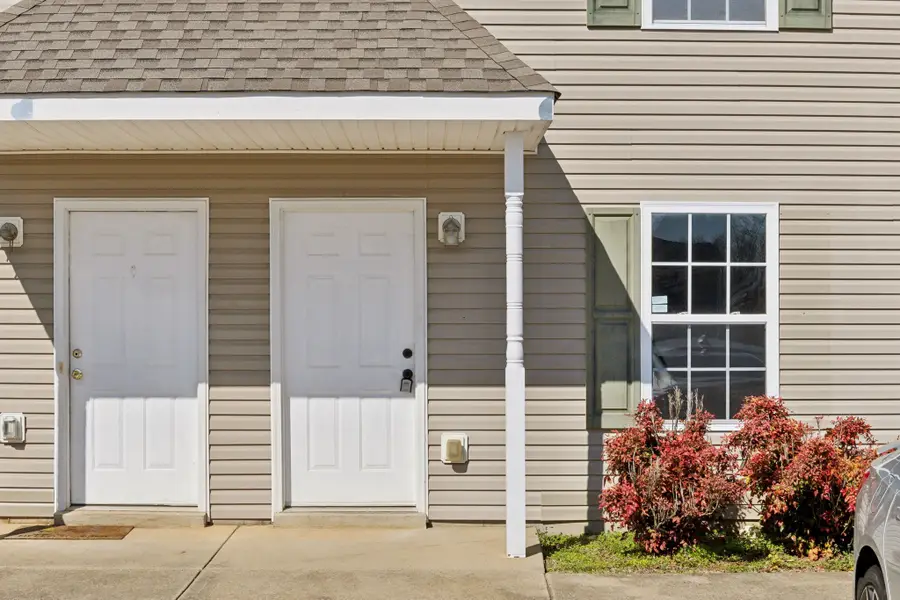 501 Patriot Park Ct, Clarksville, TN 37042 - #2