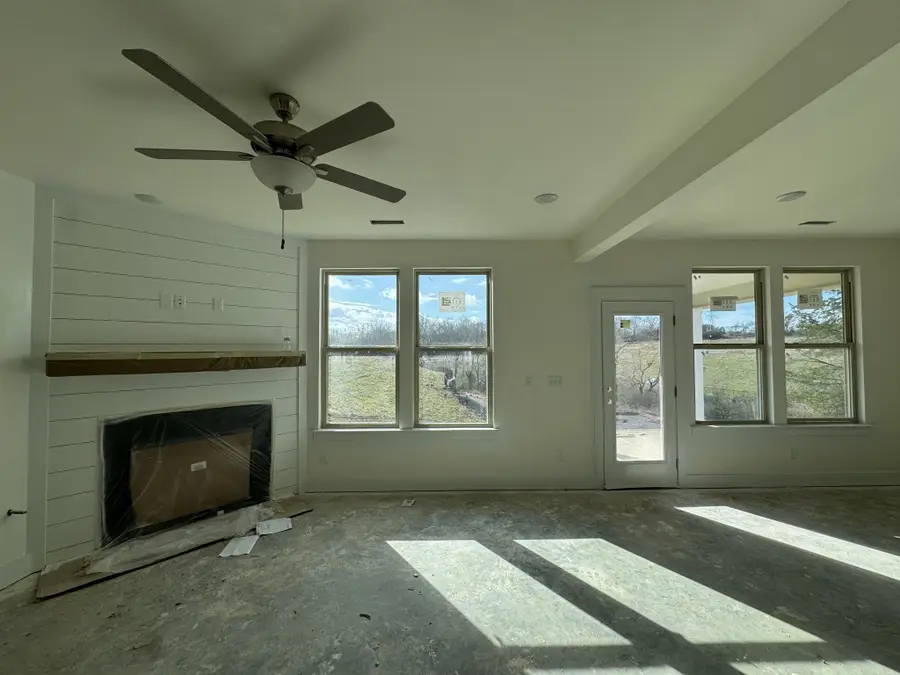 111 Rock Chimney Rd, Gallatin, TN 37066 - #3