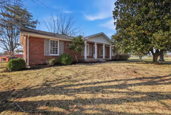 6498 N Mount Pleasant Rd, Greenbrier, TN 37073