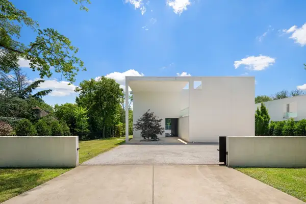 1143 Battery Ln, Nashville, TN 37220