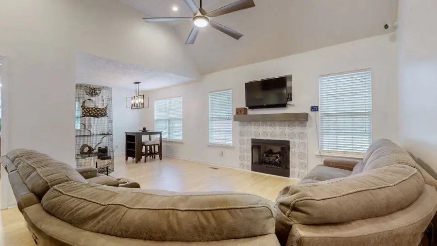 1412 Auldridge Dr, Christiana, TN 37037 - #2