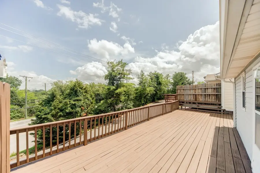 29 Rolling Meadows Dr, Goodlettsville, TN 37072 - #2