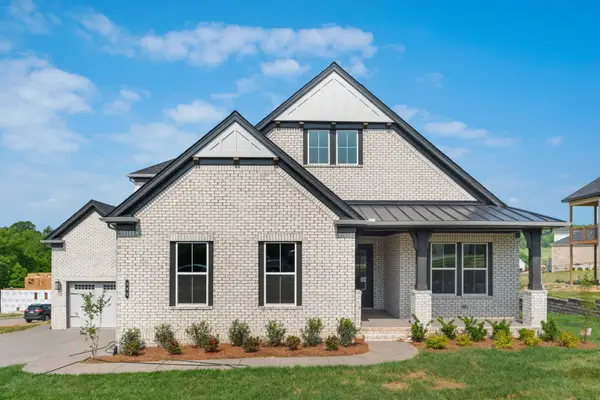 7302 Woodwick Dr, Fairview, TN 37062