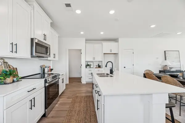 537 Canal Circle N, Nashville, TN 37214