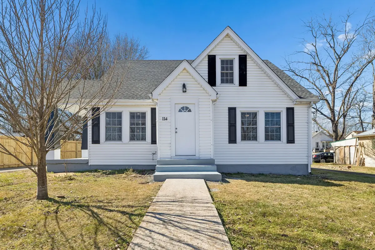 114 Oak St, McMinnville, TN 37110 - #1
